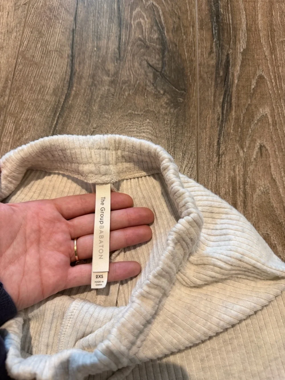 Babaton Light Cream Ribbed Drawstring Joggers - Picture 3 of 5